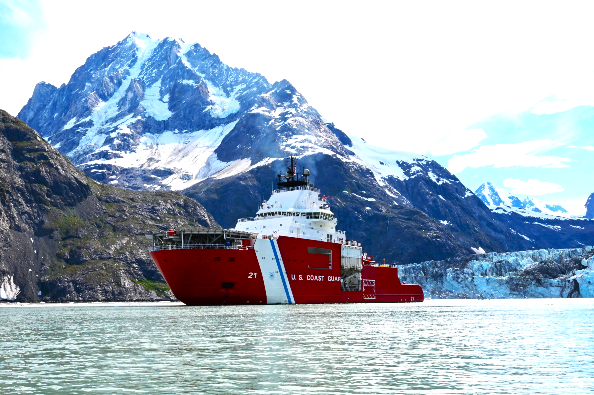 Photo of CGC STORIS (WAGB 21) with snow capped mountains in backgroud Photo of CGC STORIS (WAGB 21) with snow capped mountains in backgroud
